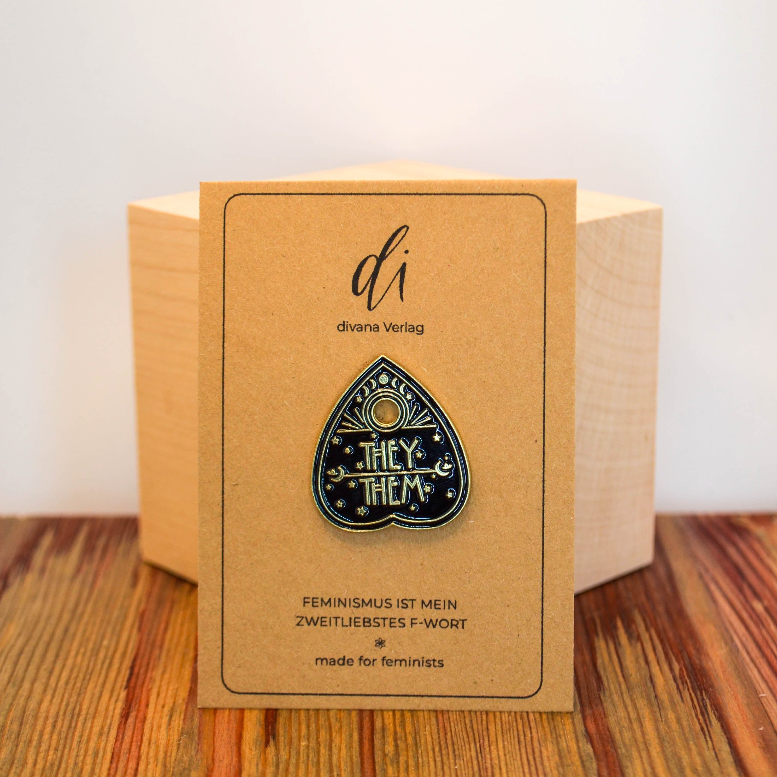 Pins - Pronomen & Identität