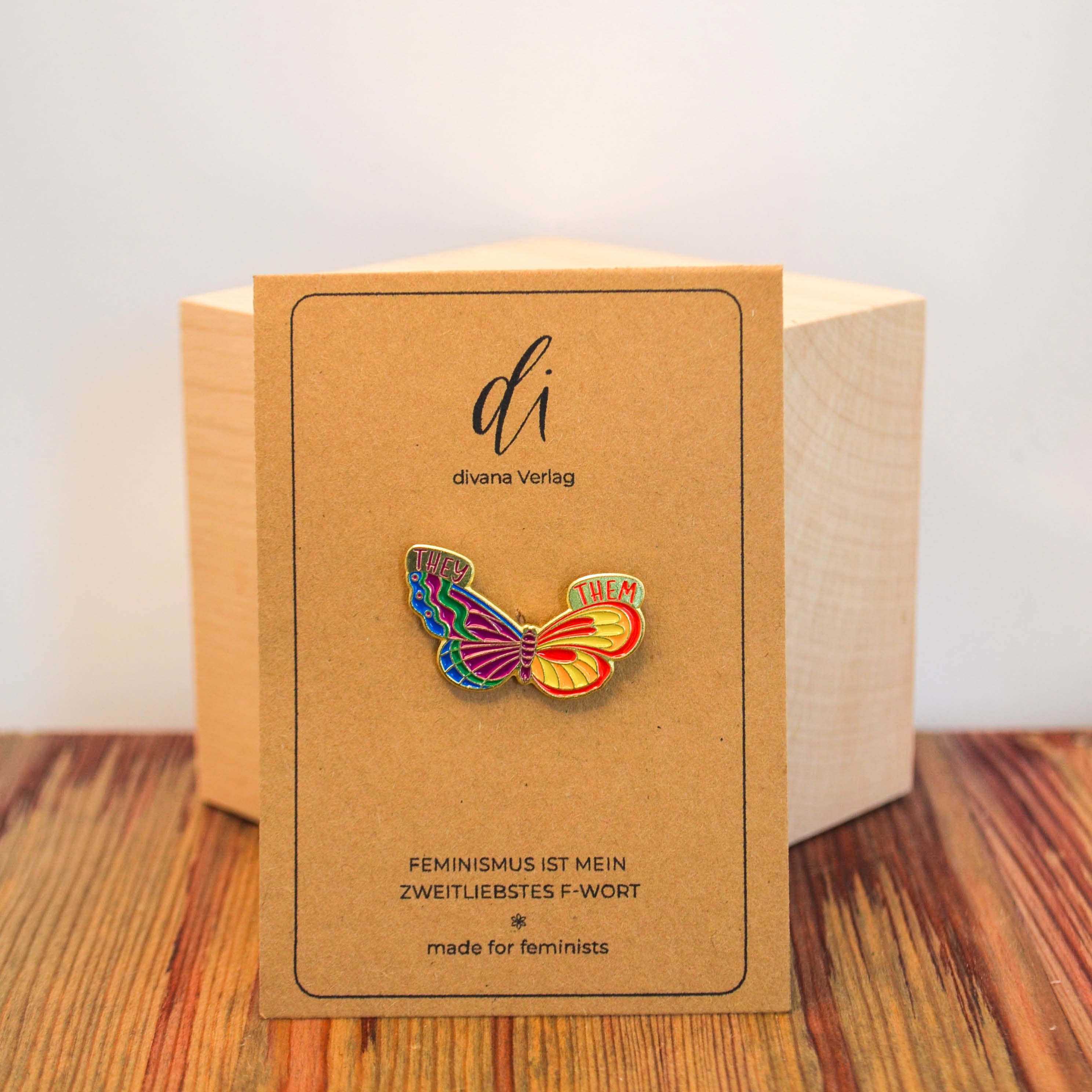 Pins - Pronomen & Identität