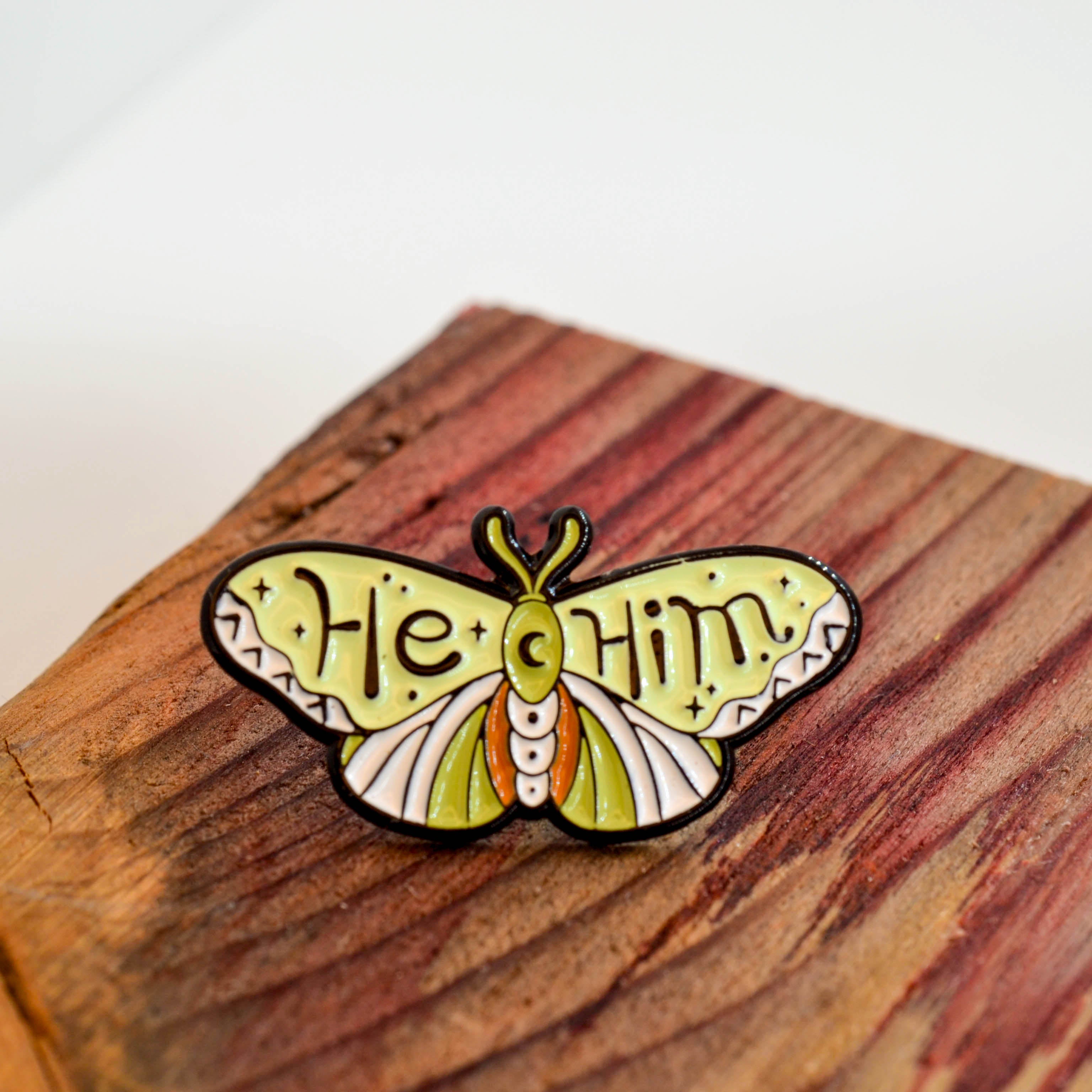 Pins - Pronomen & Identität