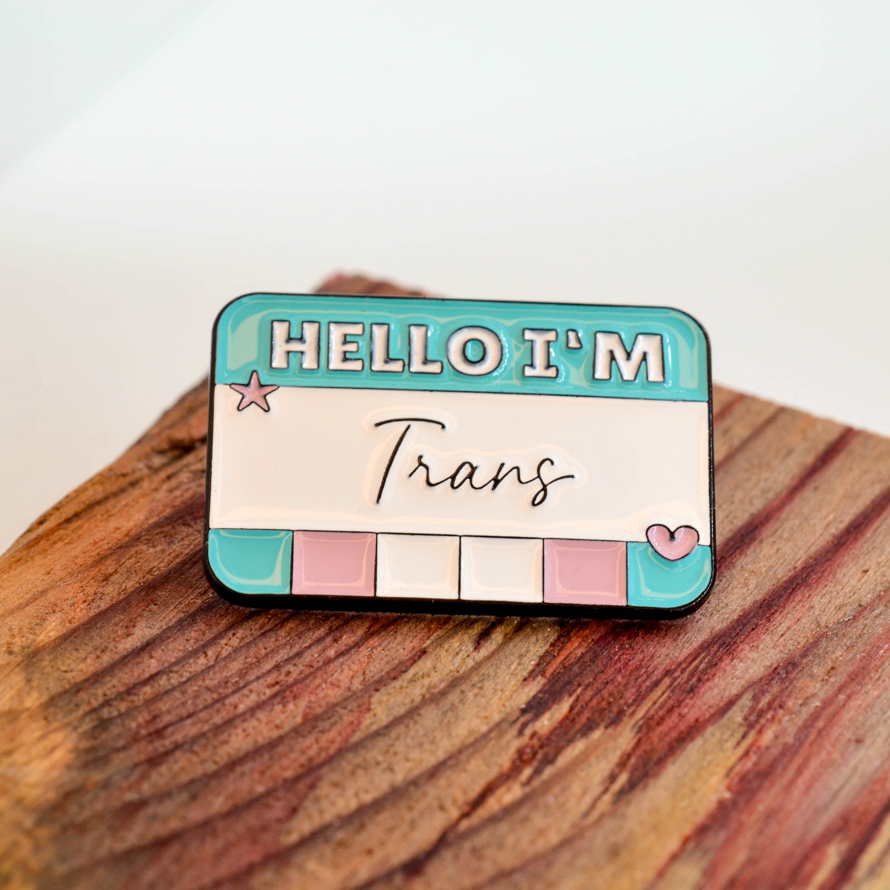 Pins - Pronomen & Identität