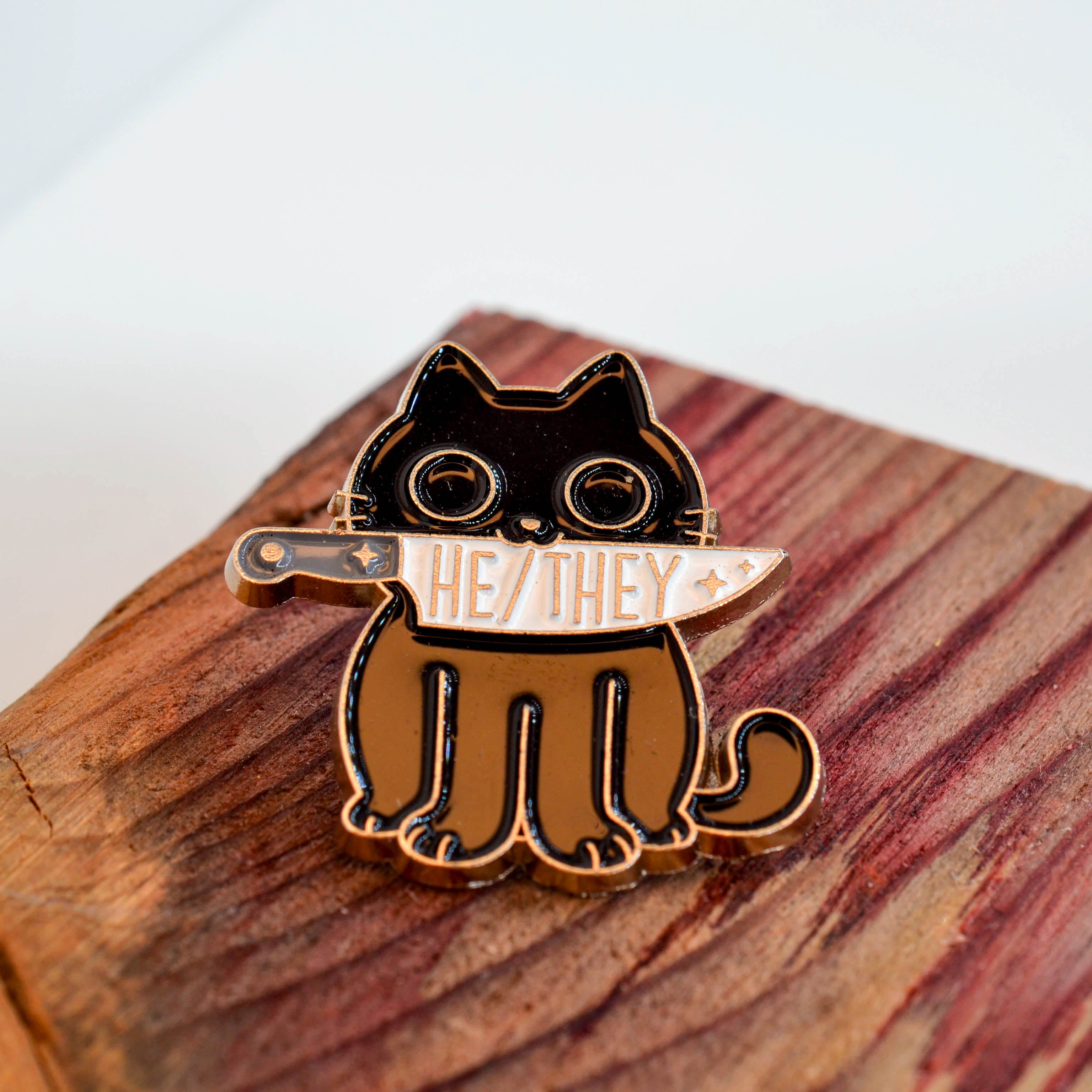 Pins - Pronomen & Identität