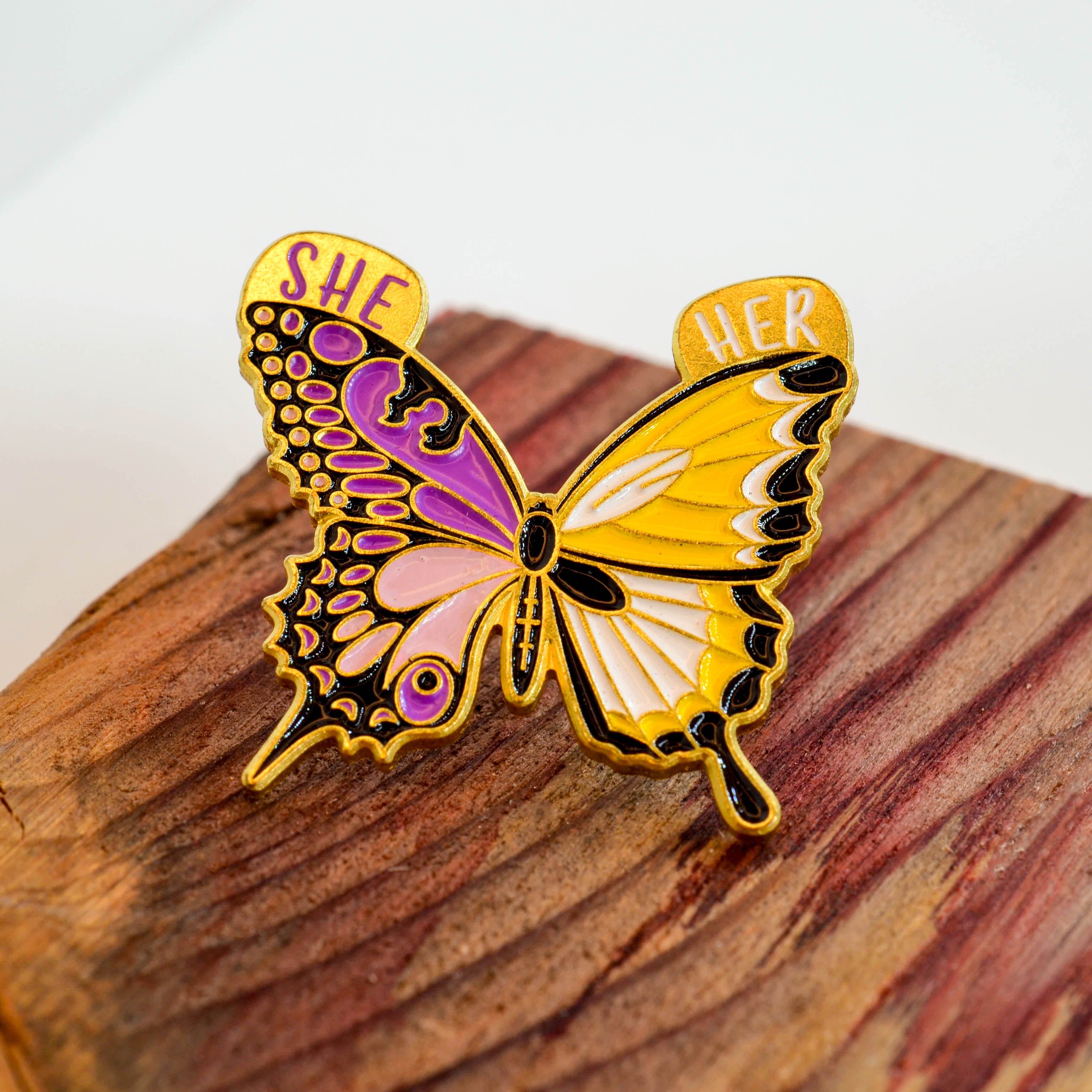 Pins - Pronomen & Identität