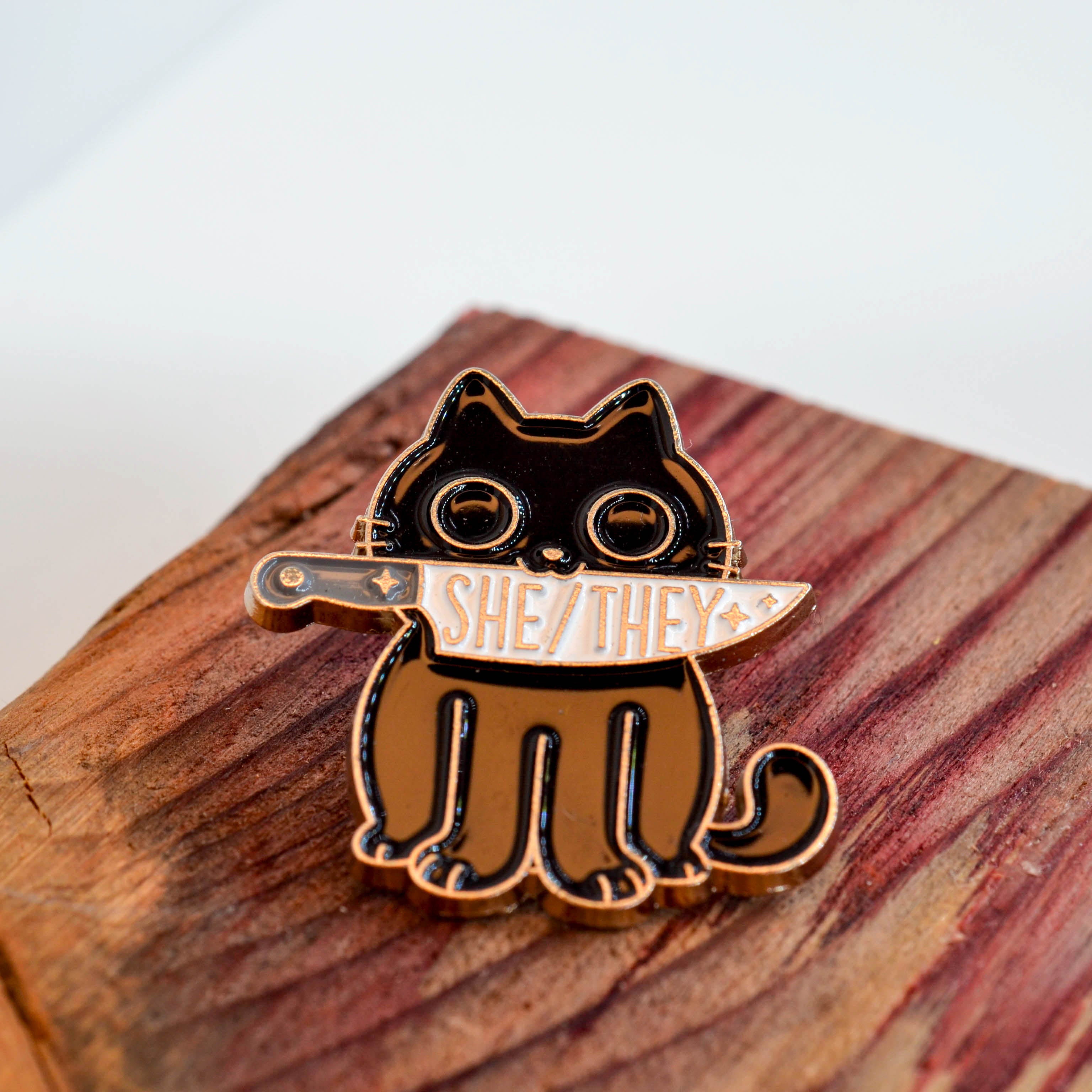 Pins - Pronomen & Identität