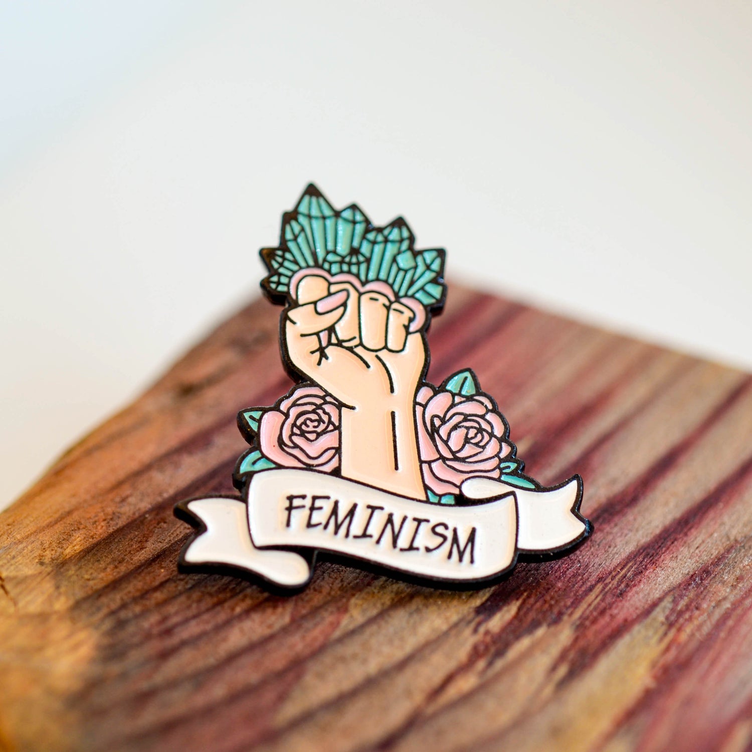 Pins - Queerfeministisches Empowerment