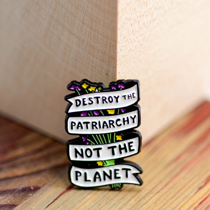 Pins - Queerfeministisches Empowerment