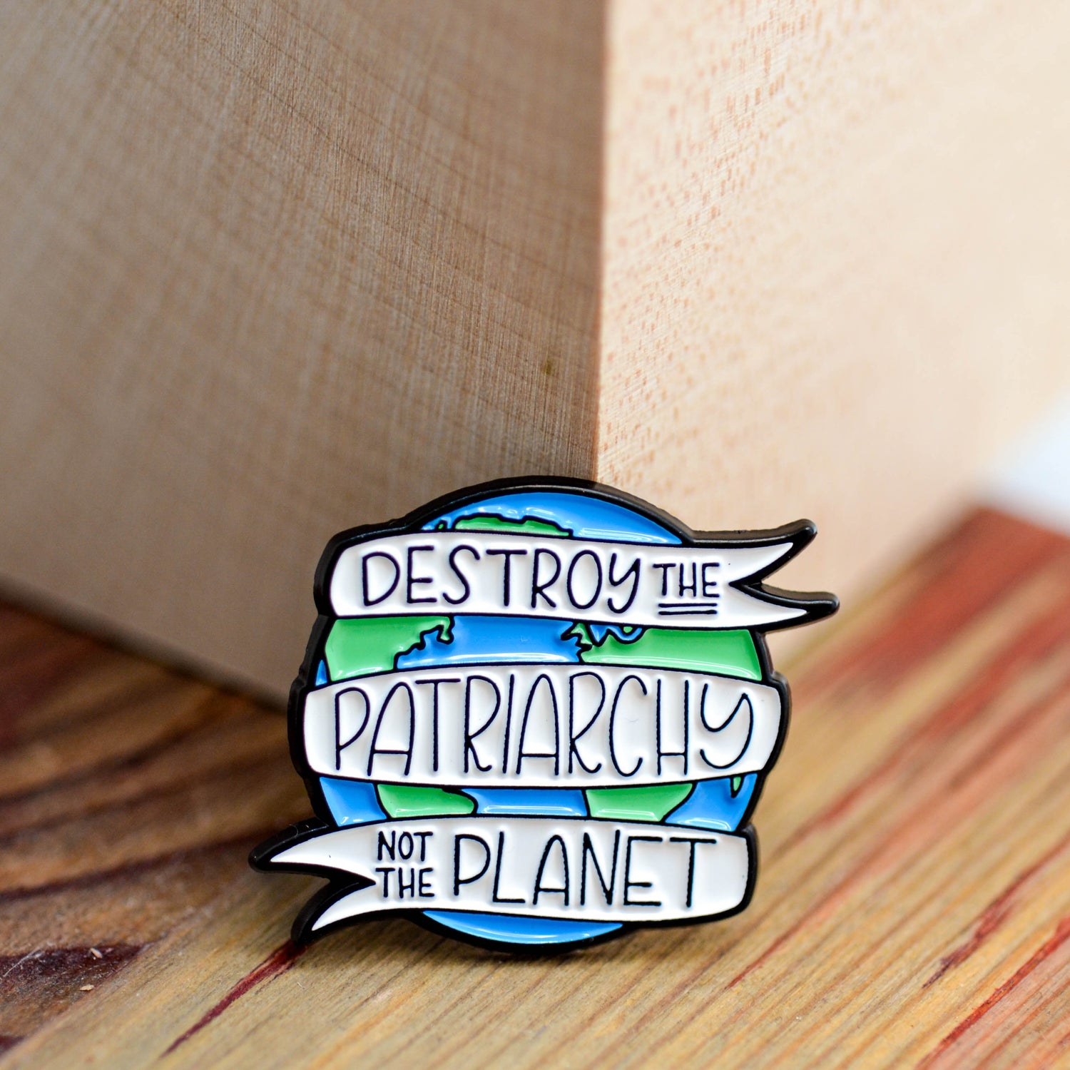 Pins - Queerfeministisches Empowerment