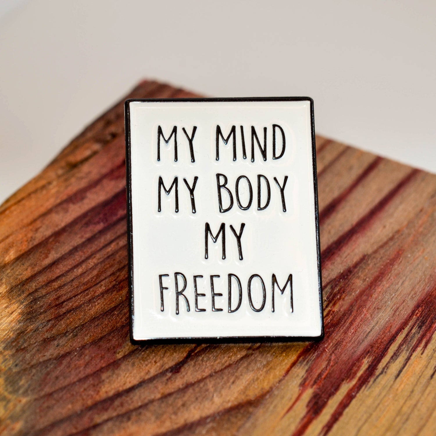 Pins - Queerfeministisches Empowerment