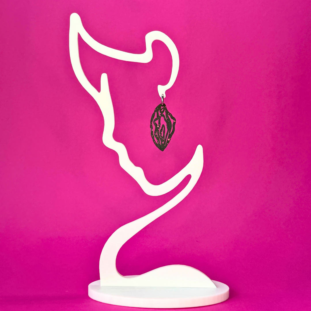 Lilium Noir: Schwarze Statement Ohrringe | kleine Queen